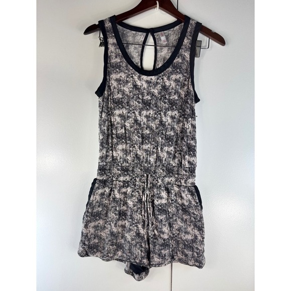 Xhilaration Romper Drawstring Waist Sleeveless Casual Jumpsuit M/M - Picture 1 of 16